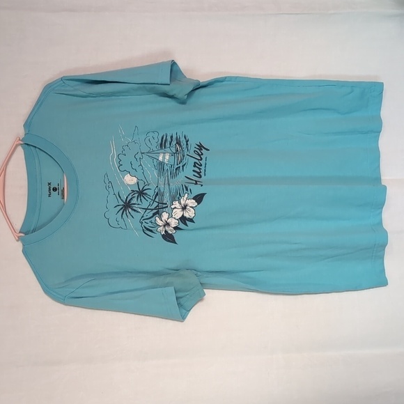 🍉 Hurley Light Blue Sailboat Tee Size Medium - Picture 1 of 5